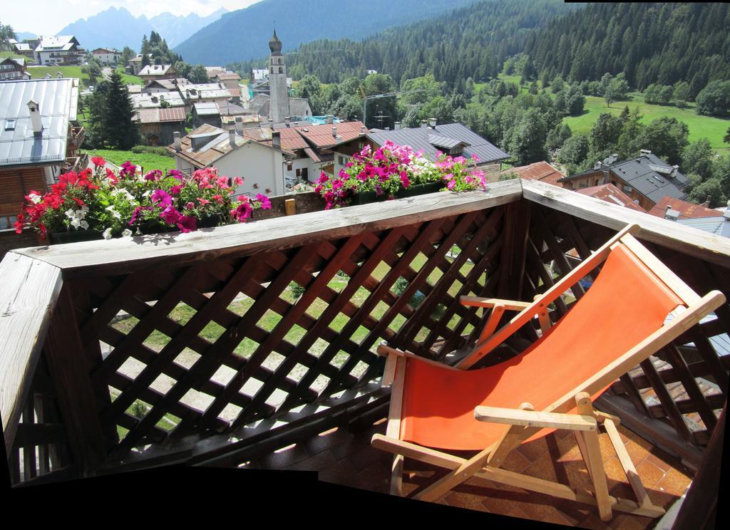 Hotel Corona Val di Zoldo Exteriör bild